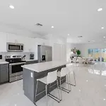 Spectacular 3 bedrooms house, Spacious&Bright