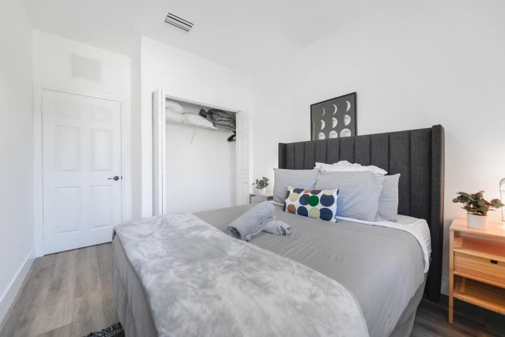 Spectacular 3 Bedrooms House, Spacious&bright *
